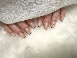 ネイル Eclat［ｴｸﾗ］ Yuriのネイルデザイン