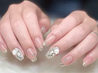 ネイル パッチリオメメ ayumiのネイルデザイン