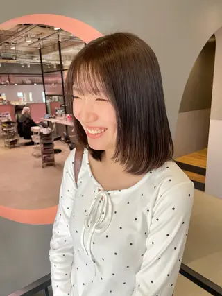 セミロング ないとう ゆうかのヘアスタイル