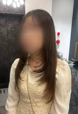 ロング 小向 音緒のヘアスタイル