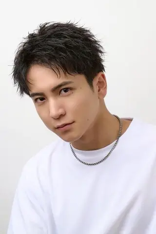 カラー メンズヘア特化🔥 韓国風カット🔥のヘアスタイル