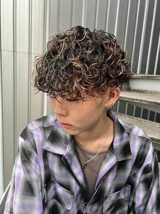 パーマ メンズ メンズパーマ特化/ シャドウ/波巻/陸翔のヘアスタイル