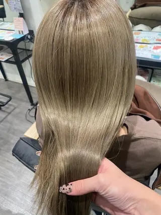 セミロング トップスタイリスト/ アユミのヘアスタイル