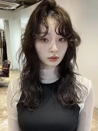 セミロング パーマ レイヤーカット✨ 福井雄登のヘアスタイル