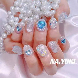 ネイル 🦋 Queenieのネイルデザイン