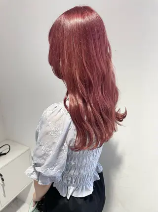 ロング 岩田 萌那のヘアスタイル