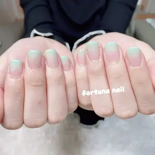 ネイル Nail •Head スパFortunaのネイルデザイン