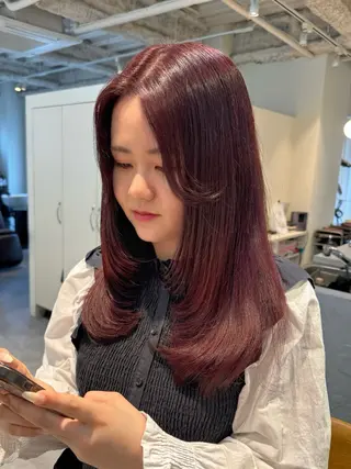 セミロング カラー ayaka♡ 柔らかカラーのヘアスタイル