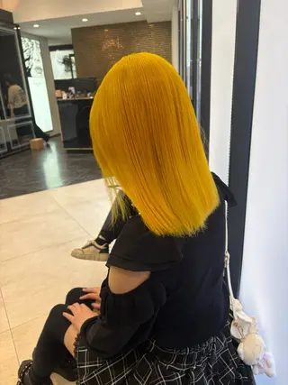 ミディアム 山岸 朱里のヘアスタイル