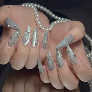 ネイル Julie Nail Hinのネイルデザイン