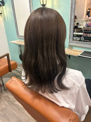 ミディアム カラー ERII /伏見 カットモデル募集中！のヘアスタイル
