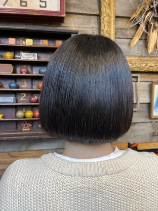 ミディアム 川崎 かなでのヘアスタイル