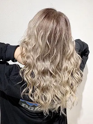 セミロング カラー ヘアアレンジ Device ディバイスのヘアスタイル