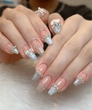 ネイル NIE NAIL Luxeのネイルデザイン