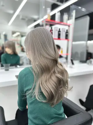 ロング カラー ヘアアレンジ 💍透明感×韓流ハイ トーン💍RYUTAのヘアスタイル