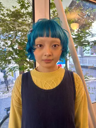 ショート カラー kiyono moekaのヘアスタイル