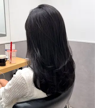 ロング カラー 𝒢𝒾𝓇𝓁𝓎 ⑅　𝓎𝓊𝓀𝒶のヘアスタイル
