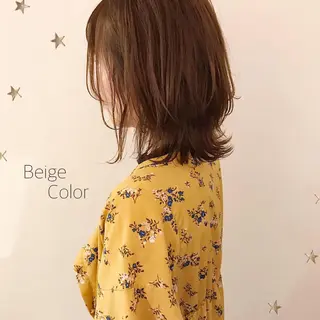 ミディアム カラー 市川 千夏のヘアスタイル