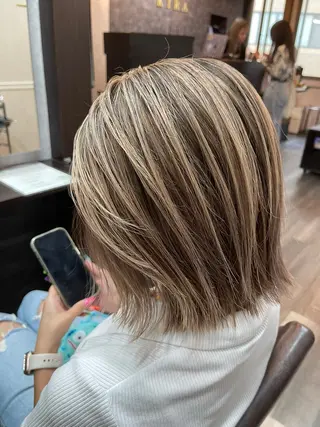 ミディアム ハイトーン特化✴︎ KIRAスズキタクヤのヘアスタイル