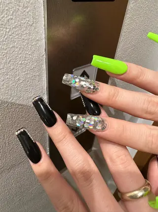 ネイル SHIORI 📍渋谷 / 円山町のネイルデザイン