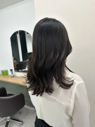 セミロング カラー ブリーチなし/レイヤ ー特化🌈Tommyのヘアスタイル