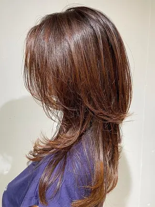 ロング カラー 学生さん歓迎♪丁寧 施術で安心🫧くるみのヘアスタイル