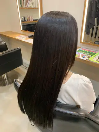 ロング 加藤 利奈のヘアスタイル
