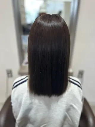 セミロング カラー 大西 葵のヘアスタイル