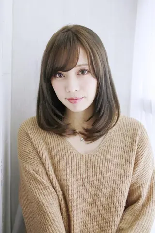 ミディアム カラー 金村 綾芽のヘアスタイル