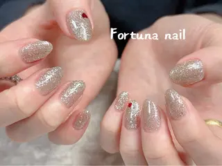 ネイル Nail •Head スパFortunaのネイルデザイン