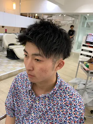 ショート メンズ レイヤーカット 西村あきやのヘアスタイル