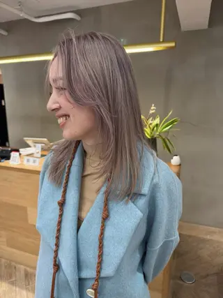 セミロング カラー 縮毛矯正特化型美容師 名古屋LORENハダのヘアスタイル