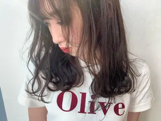 セミロング カラー ヘアアレンジ 透明感♡︎♡︎ 佐々木早苗のヘアスタイル