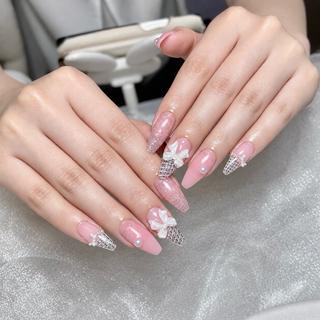 ネイル Rosy Nail Galleryのネイルデザイン