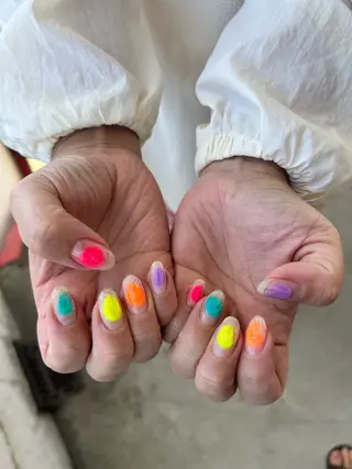 ネイル Arco Iris 告瑠莉のネイルデザイン