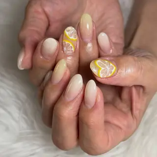 ネイル 藤原 亜里沙のネイルデザイン