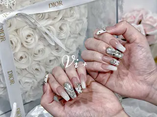 ネイル ✨Nailsalon Vi+✨のネイルデザイン