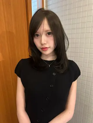 ミディアム カラー hao/ Mikakoのヘアスタイル