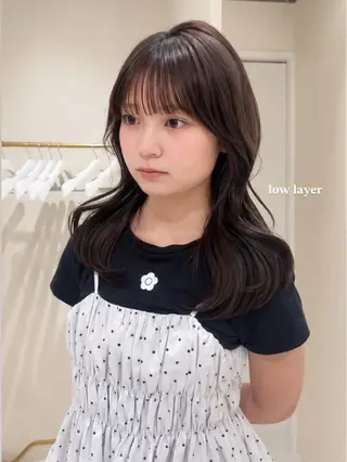 ミディアム カラー ワンカールで決まるレ イヤー/角岡泉希🩶のヘアスタイル