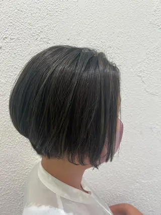 ショート カラー ママ美容師⭐️ シモダイラ ヒデミのヘアスタイル