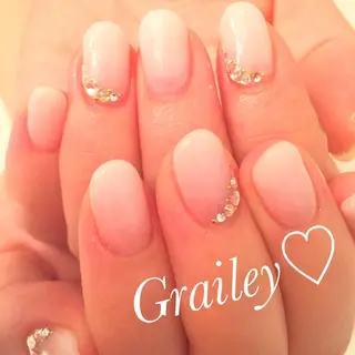 ネイル Grailey nail salonのネイルデザイン