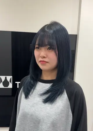 セミロング カラー 韓国風スタイル 北田陸斗のヘアスタイル