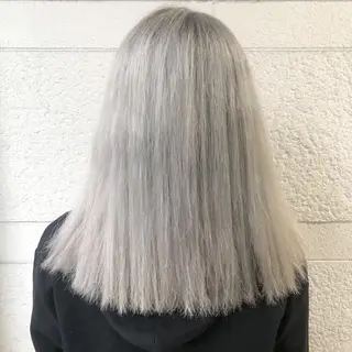 セミロング カラー ワンホンレイヤー エクステづまのヘアスタイル