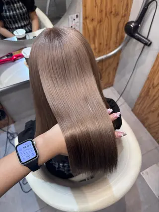 ロング カラー 縮毛矯正/暖色カラー ピンクベージュのヘアスタイル