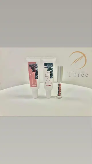 アイブロウ Three 👑まつげ&眉の眉毛・アイブロウイメージ
