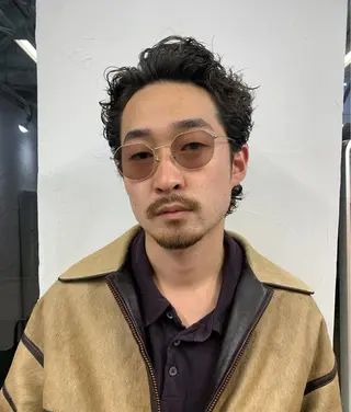 ショート パーマ メンズ メンズ専門ブリー チカラー⚡️リュウジのヘアスタイル
