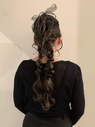 ロング ヘアアレンジ 落合希 Olivebeigeのヘアスタイル