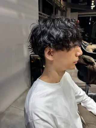 ミディアム パーマ メンズ 似合う髪型見つけます AYAKAのヘアスタイル