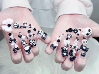 ネイル MochiMochi 🎀新宿/長さ出しのネイルデザイン