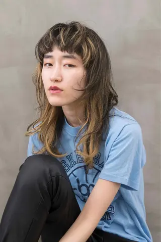 カラー 💓パーマ，💗 レイヤーカットのヘアスタイル